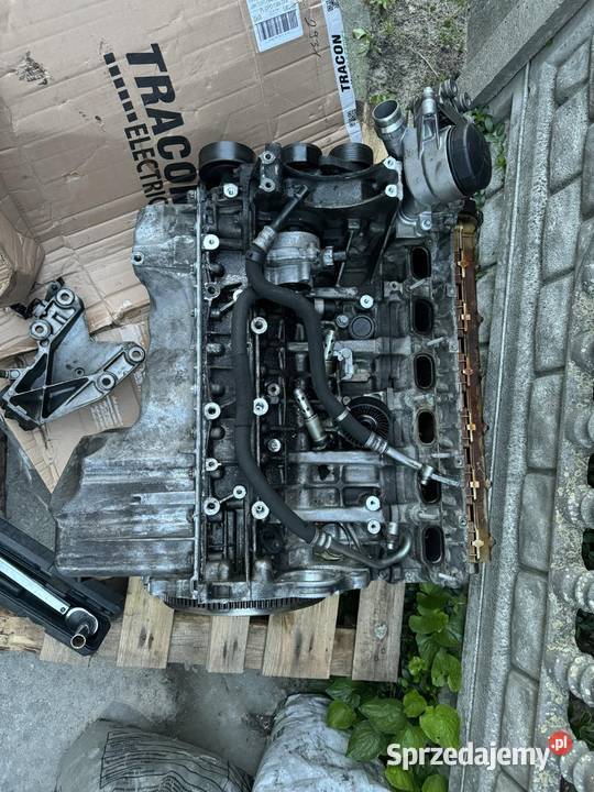 Słupek silnika BMW N54b30A Bądkowo