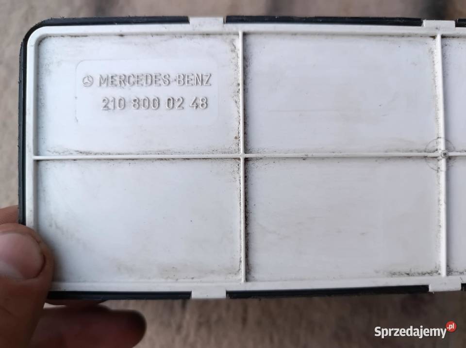 Mercedes W210 pompka centralnego zamka