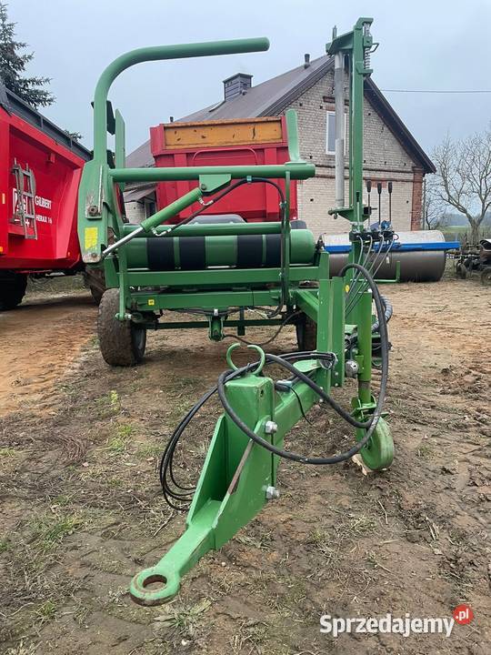 Owijarka samozaładowcza Pronar Mały Płock