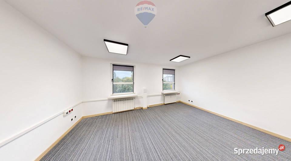 Lokal biurowy 3297 m2 na IV piętrze biurowca 32.97m2 Koszalin