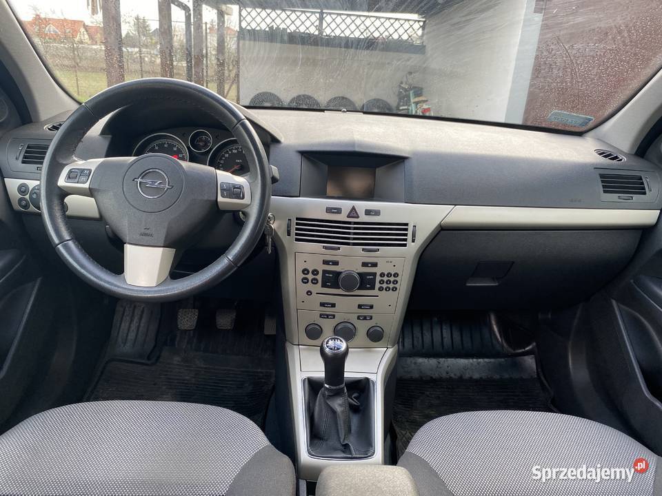 Opel Astra H 20082009 bogato wyposażona klimatyzacja Dopiewo