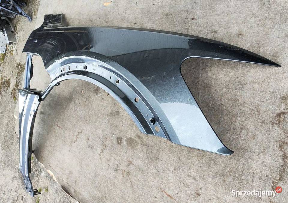 AUDI ETRON 4KE BŁOTNIK PRAWY PRZÓD