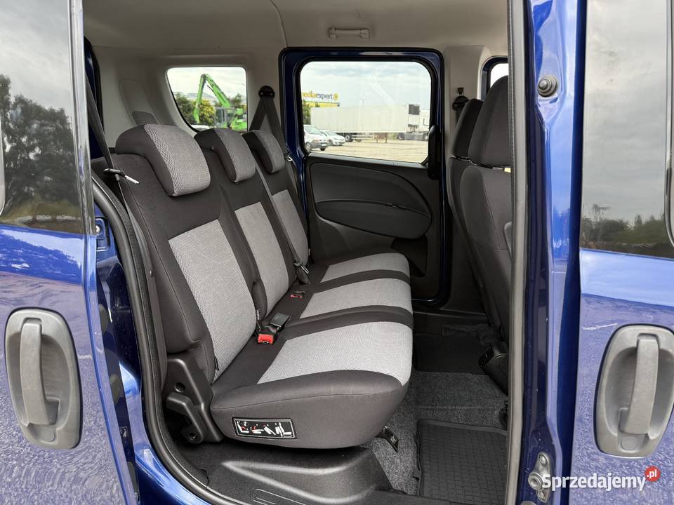 Fiat Doblo 14 BENZYNA Klimatronik Tempomat centralny zamek Konin