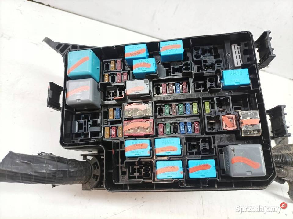 SKRZYNKA BEZPIECZNIKÓW 08023WB 25 B HYB Lexus NX sprzedam