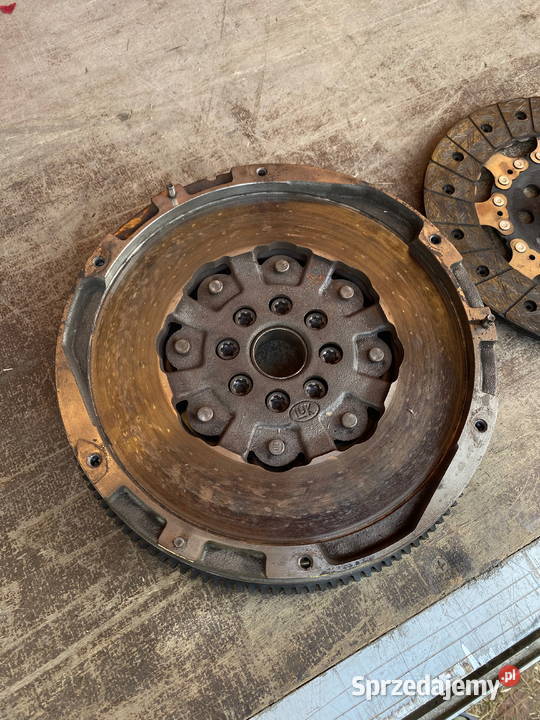 Koło dwumasowe z sprzęgłem Master 3 Wrocław sprzedam