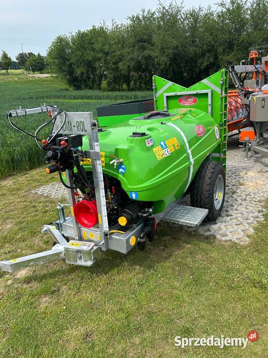 Opryskiwacz sadowniczy KAMROL 1000L2700L Bełżyce sprzedam
