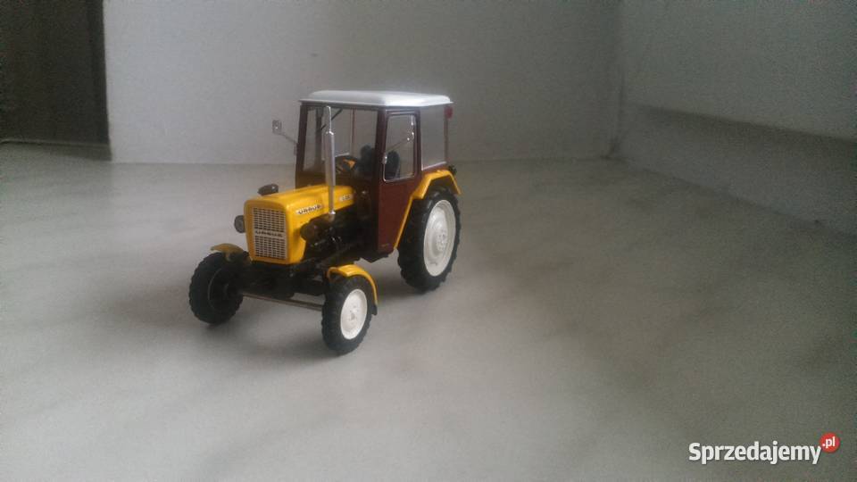 Ursus C 330 Kultowe Auta PRL 143 łódzkie Sieradz sprzedam