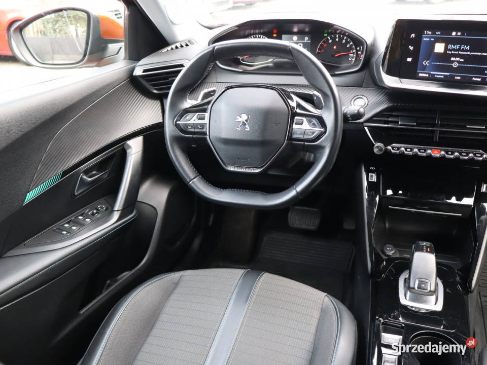 Peugeot 2008 12 PureTech isofix Katowice sprzedam