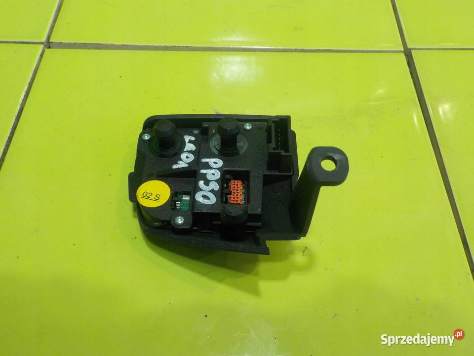 SEAT LEON II LIFT 09r przelacznik kierownicy sprzedam