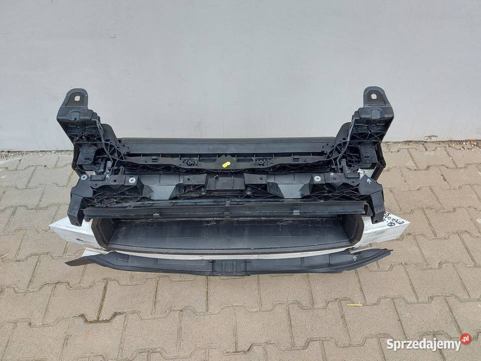 Audi Q8 ETRON pas przedni komplet chłodnic belka dolnośląskie