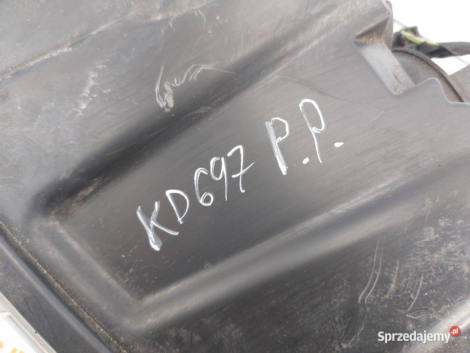 PEUGEOT 208 I lampa prawa przód ANGLIK osobowe Motoryzacja Kielce