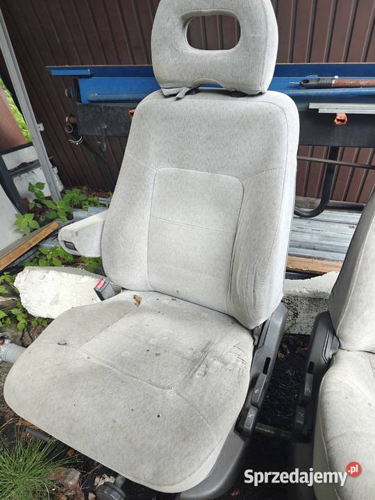 Mitsubishi Pajero 2 siedzenia fotele Bochnia