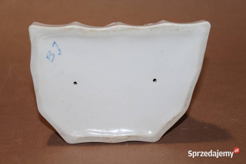 Biała figurka kobiety 835 Szczecin