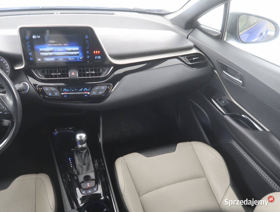 Toyota CHR 18 Hybrid C-HR Bielany Wrocławskie