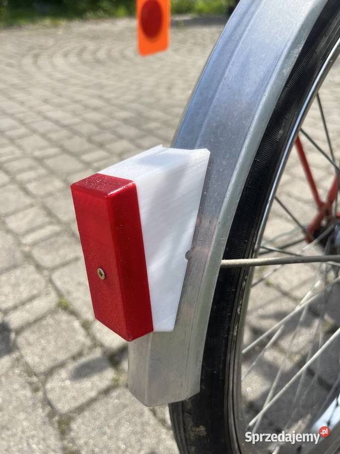 Stara biała lampka tylna Wigry 3 łezka Lampa tył mazowieckie Brwinów