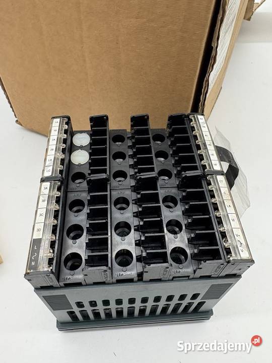 Eurotherm 3204CCVHLRDXR4L Temperature Controller mazowieckie