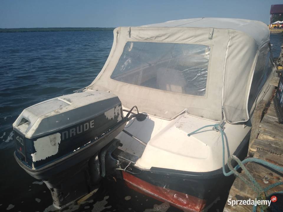 Motorówka do remontu40hp Karsibór