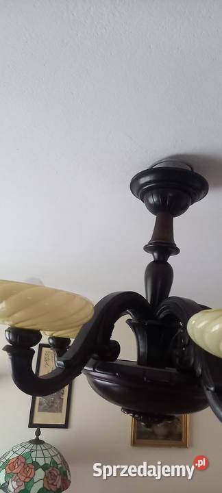 Duży drewniany rzeźbiony żyrandol klosze berety Skierniewice
