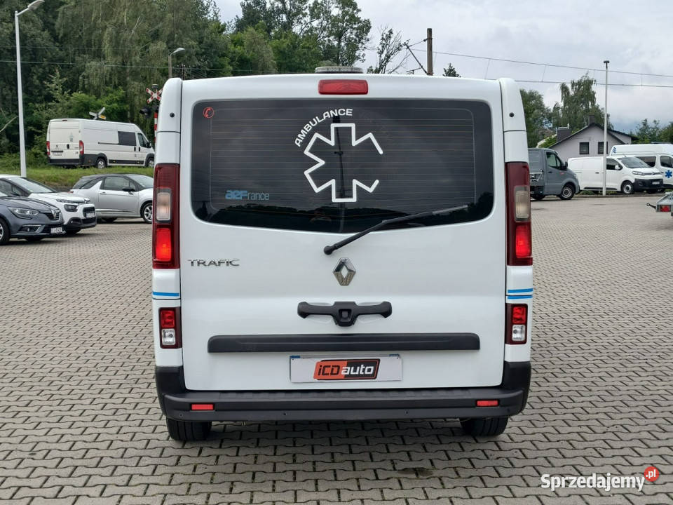 Renault Trafic 20dCi karetka ambulans Kęty