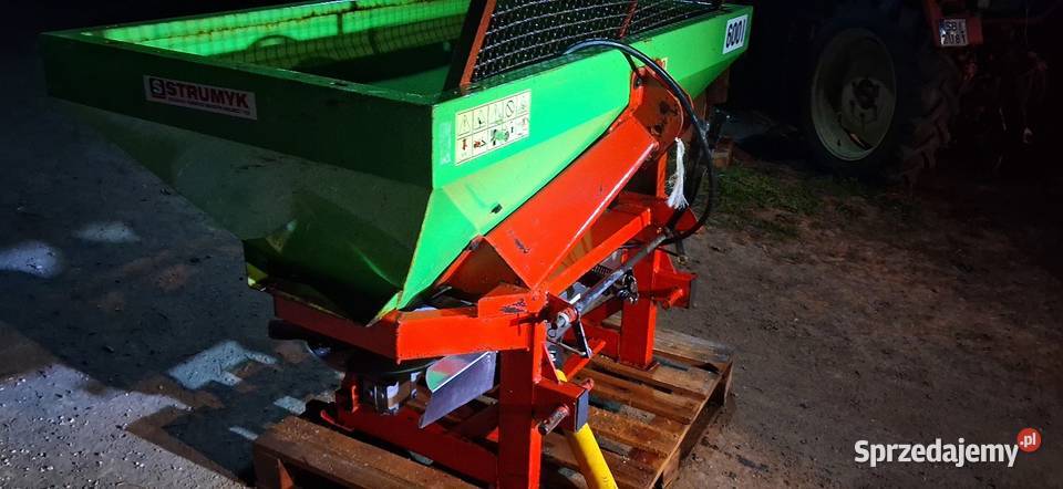 Sprzedam Rozsiewacz dwutarczowy Strumyk Roztropice