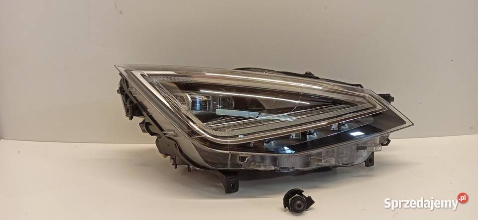 SEAT ARONA LAMPA PRAWY PRZÓD ANGLIK 6F2941008F