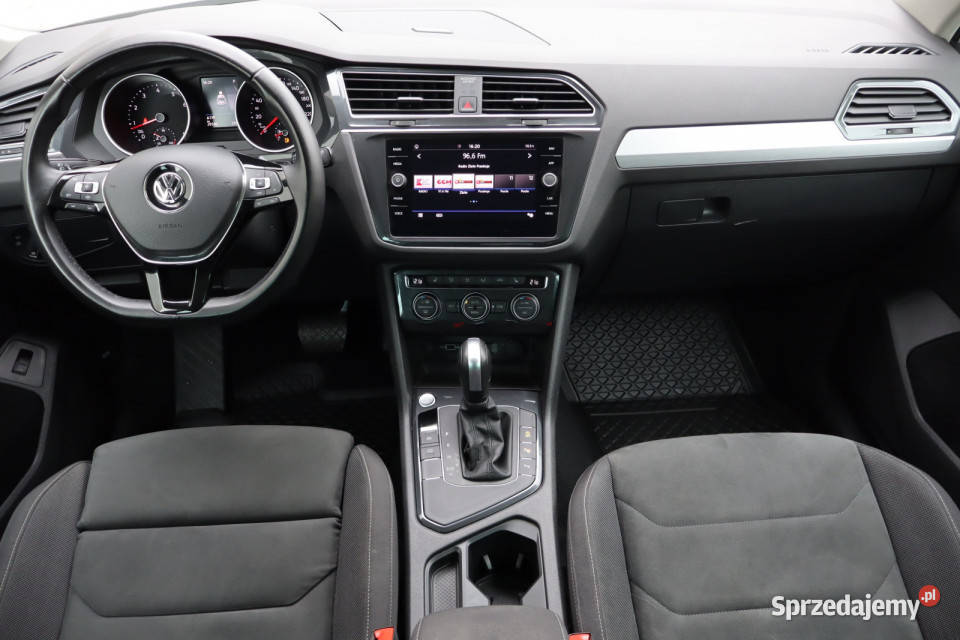 VW Tiguan 15 TSI światła przeciwmgielne Tiguan Zabrze sprzedam