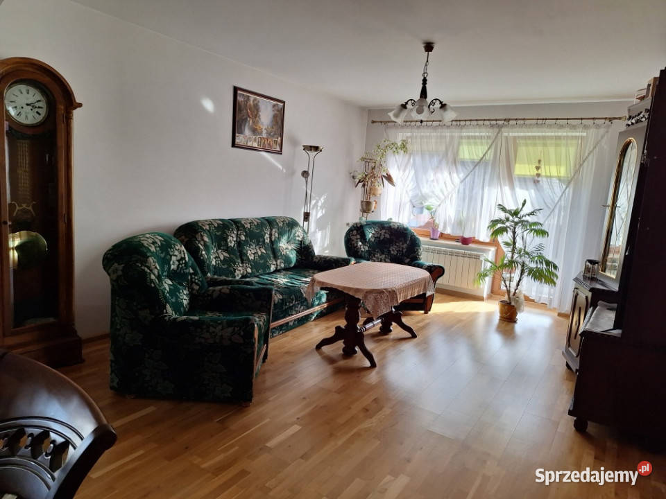 Wyjatkowy dom jednorodzinny na sprzedaż w