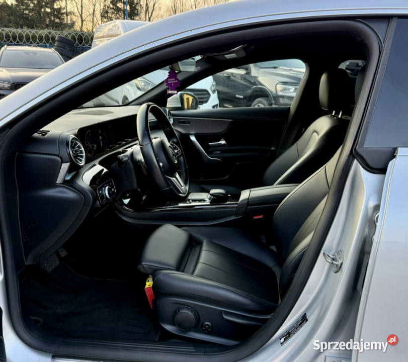 Mercedes CLA 200 LuxuryBogata wersjaGwarancja II Kamienna Góra