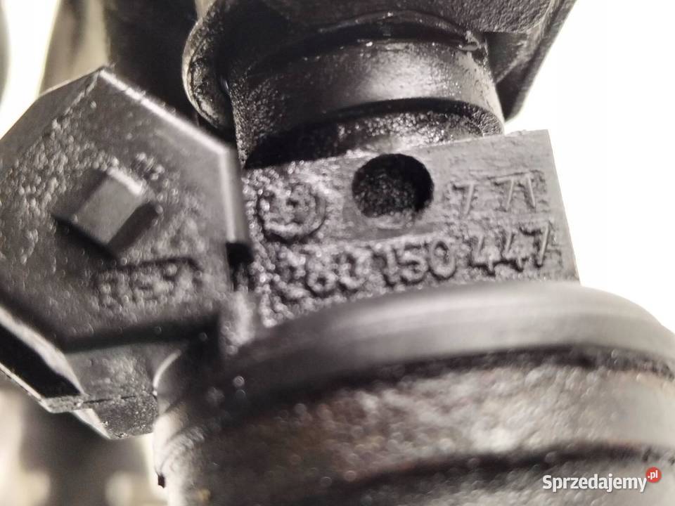 LISTWA WTRYSKOWA 058133681C 058133551 18 20V T Rok produkcji 1997