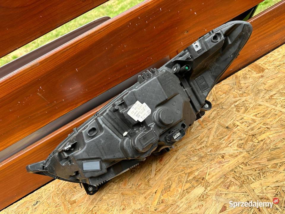 Reflektor prawy lampa prawa Mondeo MK5 lift