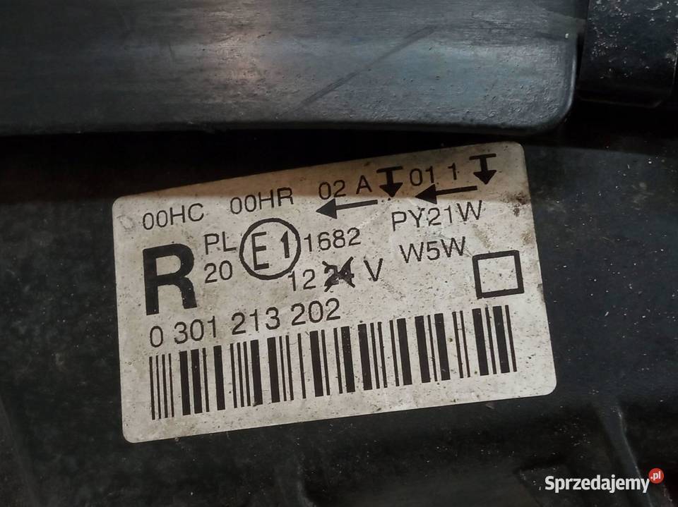 LAMPA PRZÓD PRAWA EU 9660235980 Peugeot 407 I