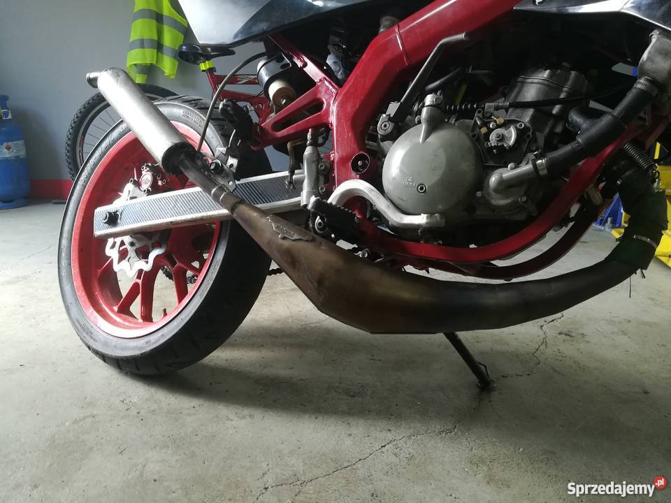 Wydech Dyfuzor Yasuni r2 am6 d50b0 ebs Części motocyklowe