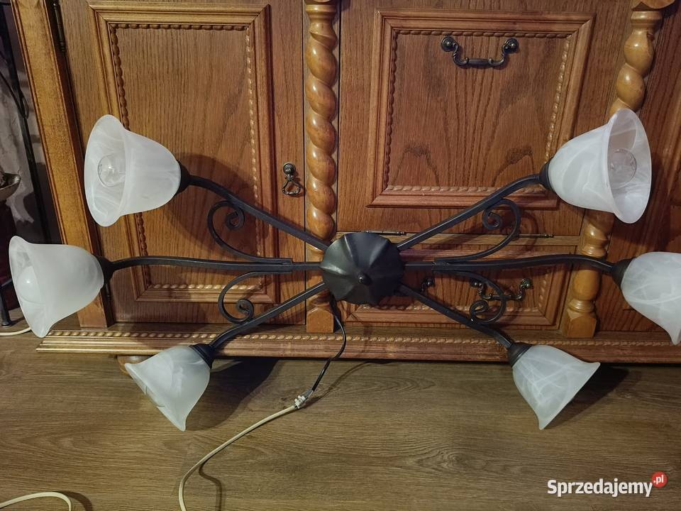 Lampa elektryczna metalowa kowalstwo artystyczne Lipno