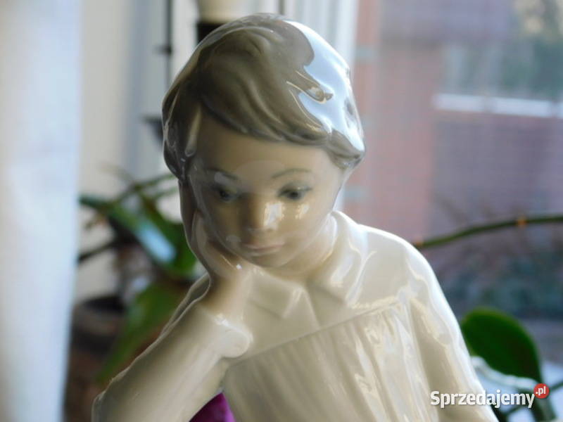 Figurka Lladro zamyślonej dziewczyny wys 215 592 Szczecin