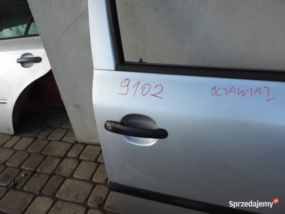 SKODA OCTAVIA I HB DRZWI PRAWY PRZÓD PRZEDNIE osobowe sprzedam