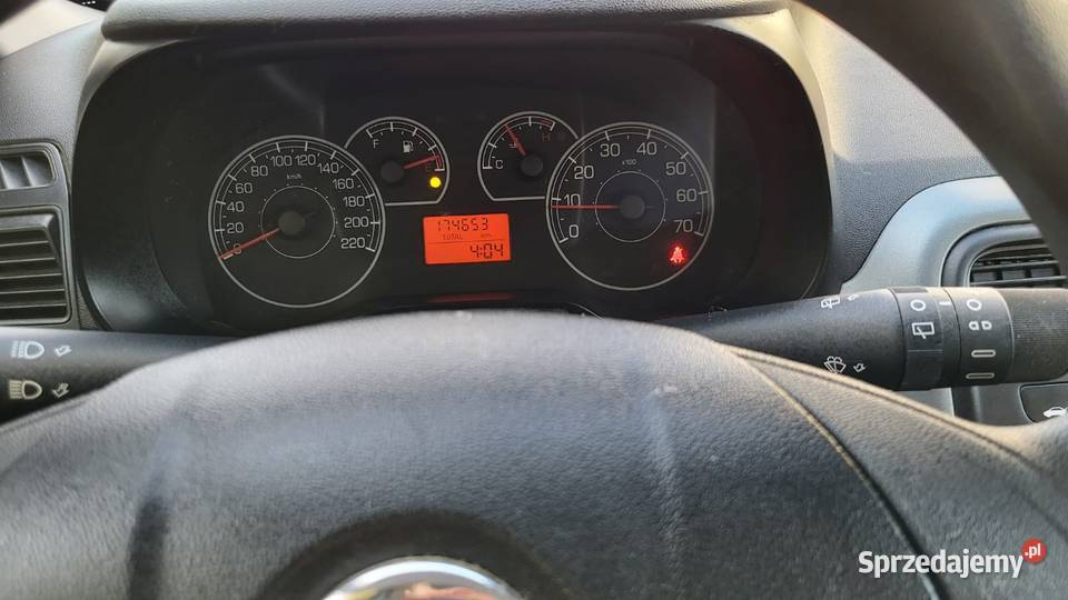 Fiat Grande Punto 12 benzyna klima 2012 manualna Poznań