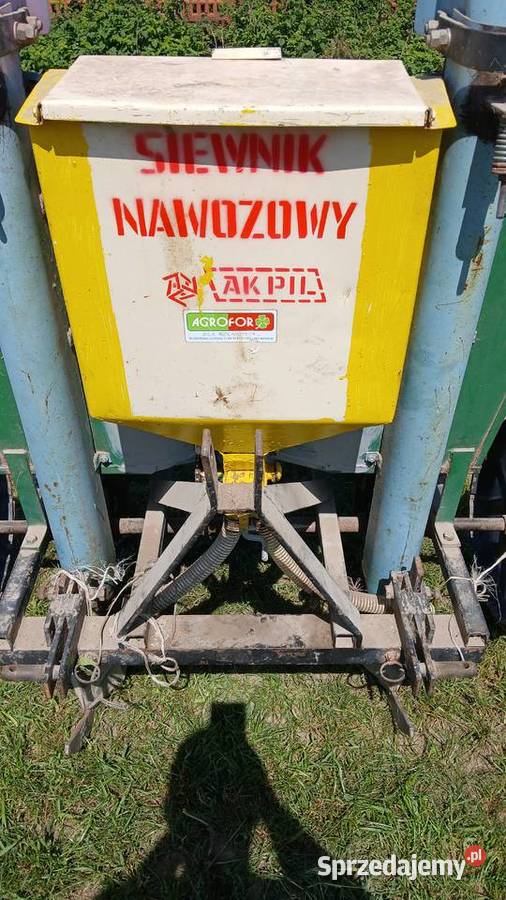 Sadzarka do ziemniaków z podsiewaczem nawozu Glinnik