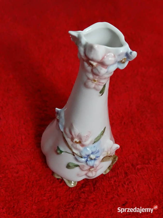 Elegancki Wazonik Vintage Ręcznie Formowane sprzedam