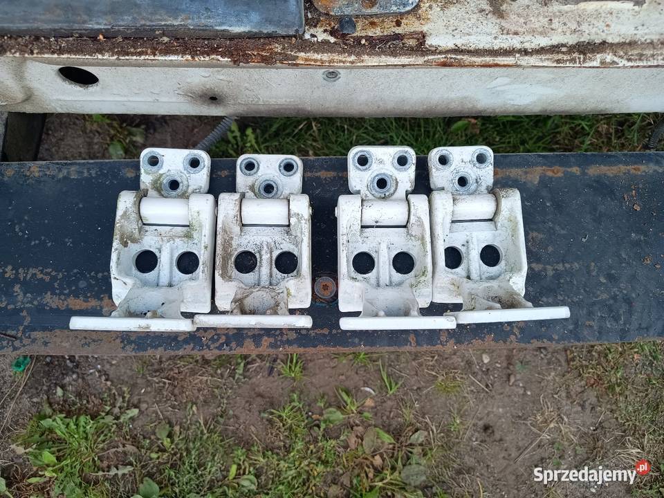 Tylne prawe drzwi zawiasy VW crafter Man 19 dostawcze Cołdanki sprzedam