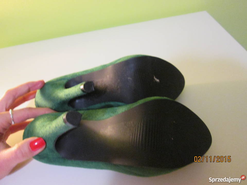 Śliczne zielone szpilki na platformie Jastrzębie-Zdrój