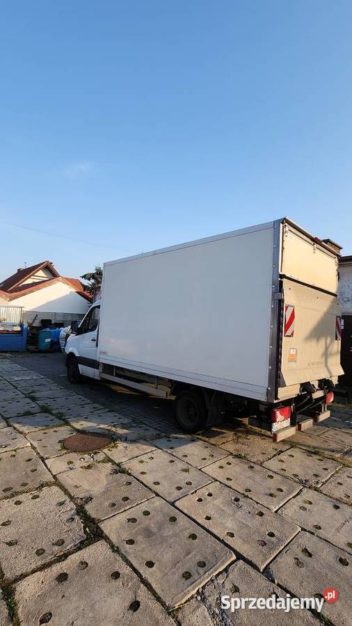 Mercedes Sprinter na bliżniaku kontener z windą Pruszcz Gdański