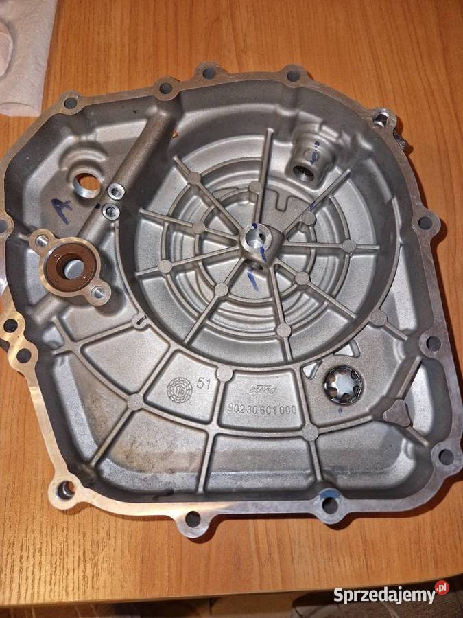 Pokrywa sprzęgła Husqvarna Svartpilen Vitpilen