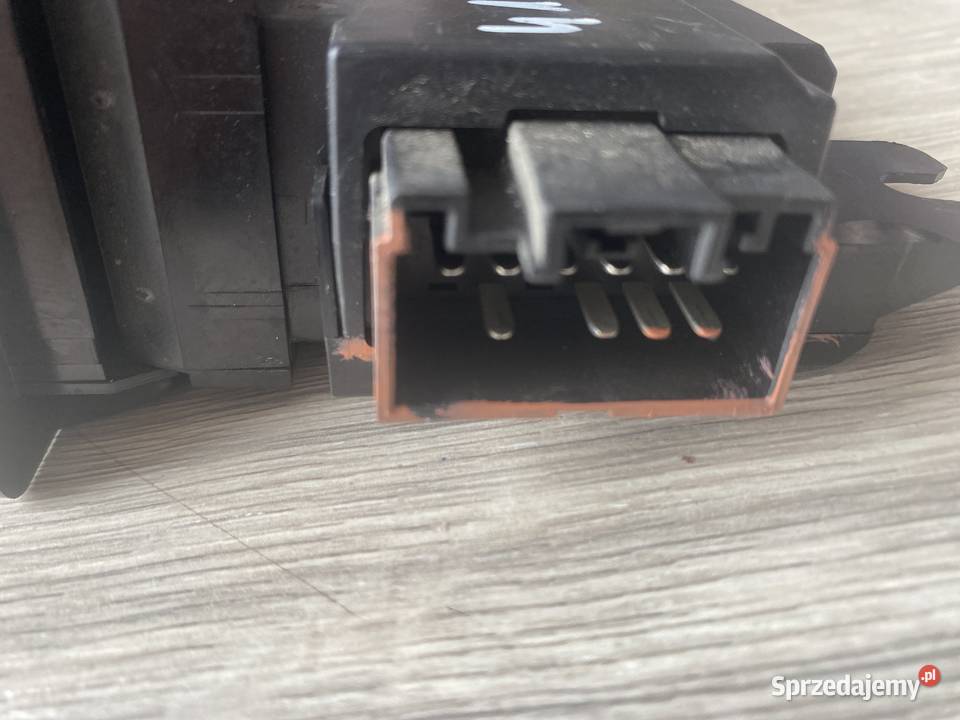 PANEL PODNOSZENIA SZYBY VOLVO S60 PRAWY Gidle