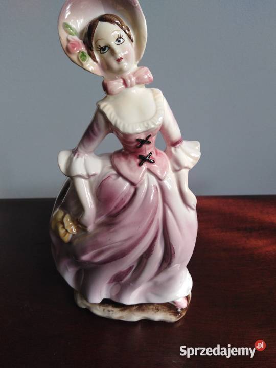 Porcelanowa figurka dama Porcelana i szkło Miejsce Piastowe