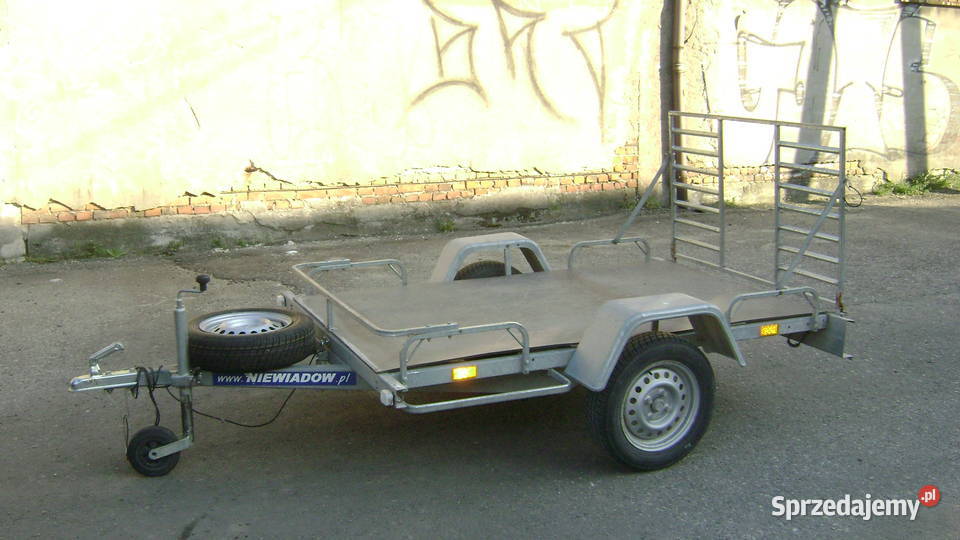 Przyczepka przyczepa motorowa zarejestrowana Przyczepy i naczepy łódzkie Radomsko sprzedam