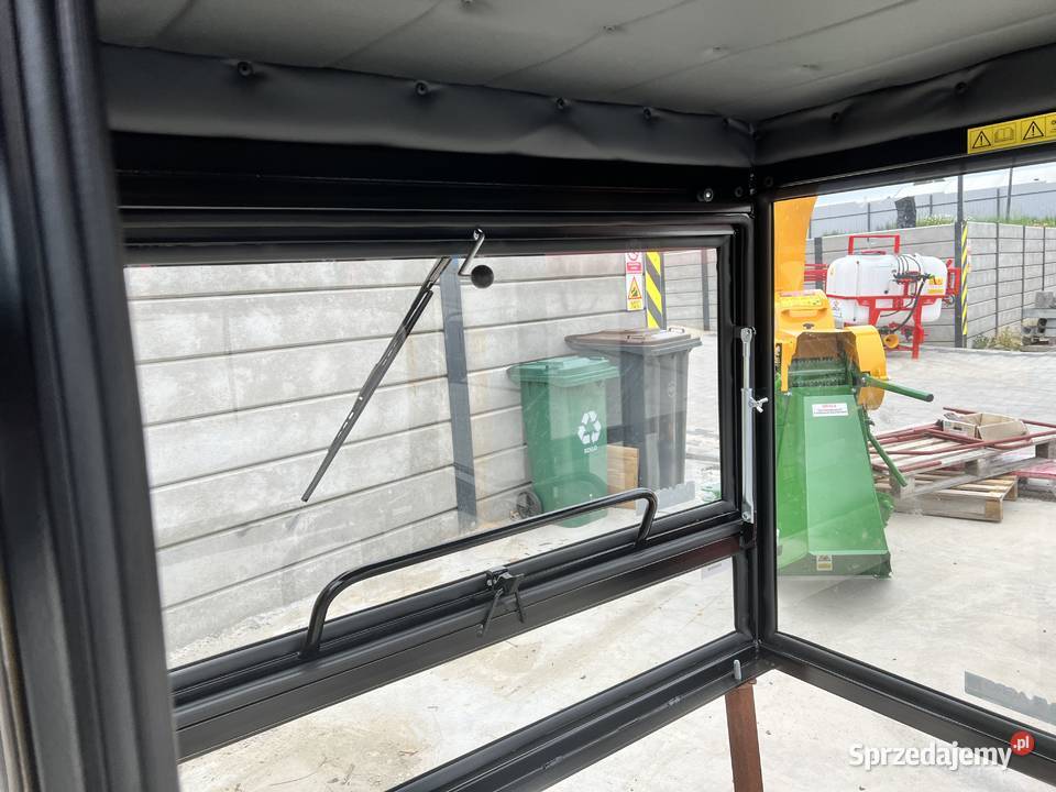 Kabina ciągnikowa kabina Ursus C330 C360 MF235 Sochaczew