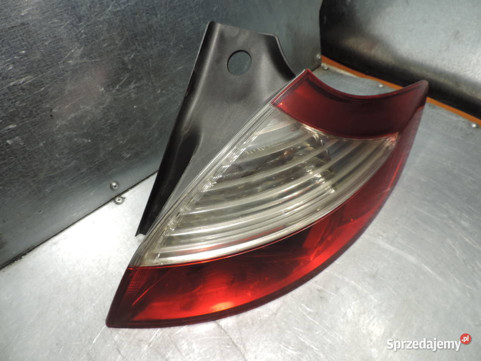LAMPA TYLNA PRAWA RENAULT MEGANE III HB Nowy Sącz
