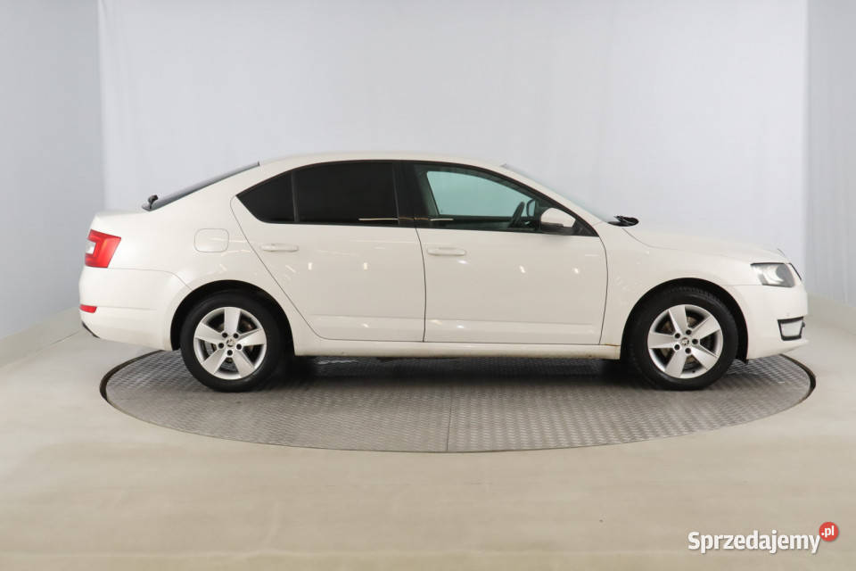 Skoda Octavia 20 TDI światła przeciwmgielne sprzedam
