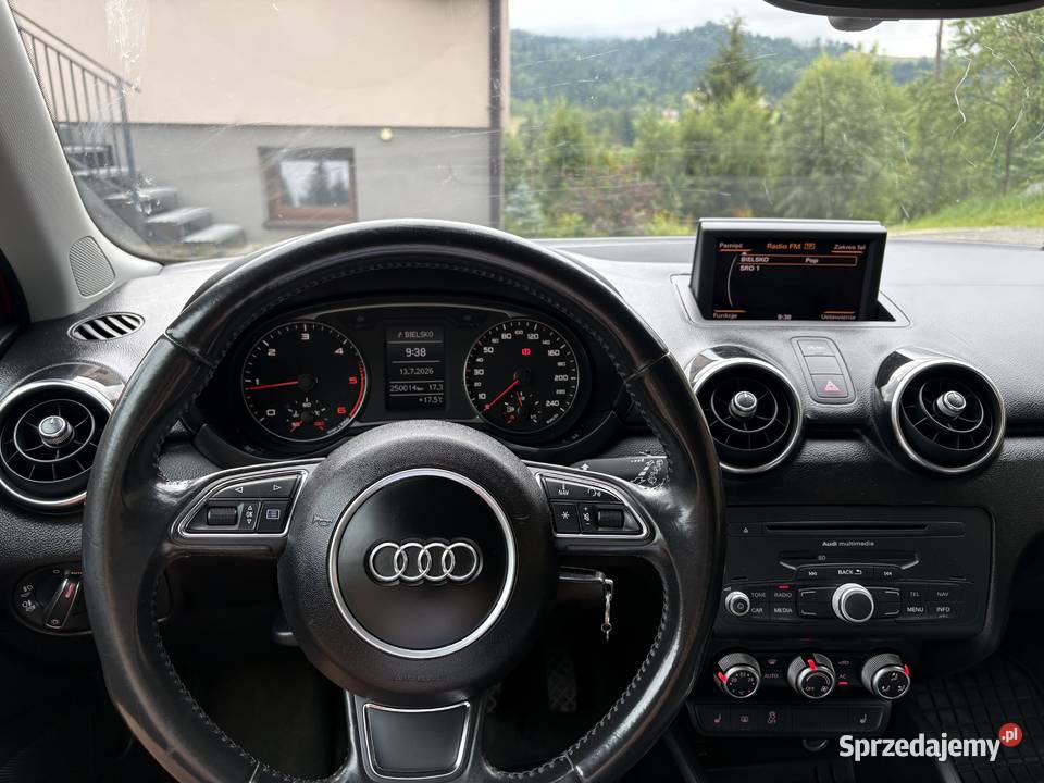 Audi A1 16 TDI 105 2010 Bogate wyposażenie OC i Wisła sprzedam