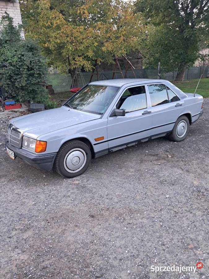 Samochód osobowy Mercedes Kurów